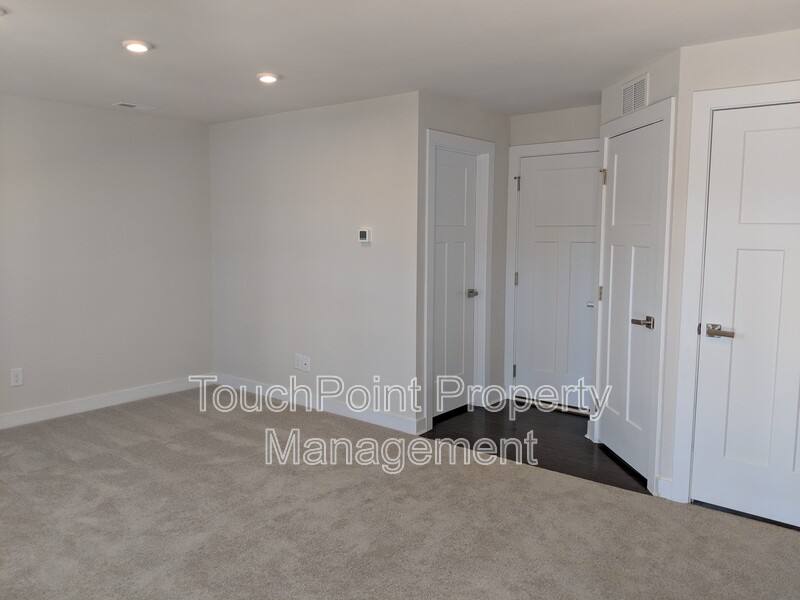 Townhouse for rent at 3051 Salix Bend Dr, Charlotte, NC 28205