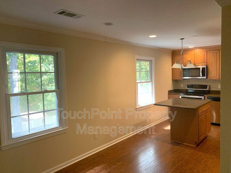 House for rent at 1114 Glenshannon Rd, Matthews, NC 28105