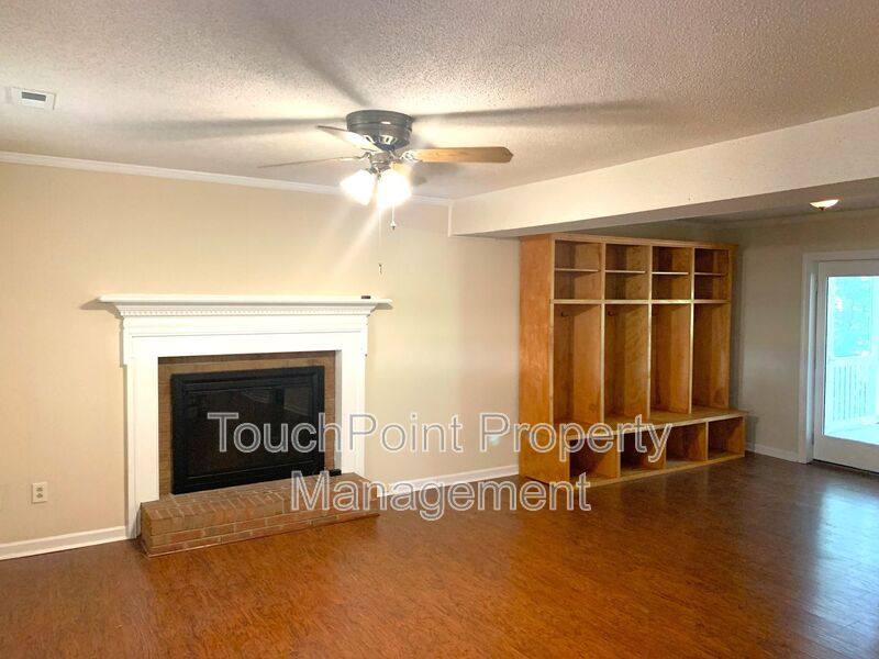 House for rent at 1114 Glenshannon Rd, Matthews, NC 28105