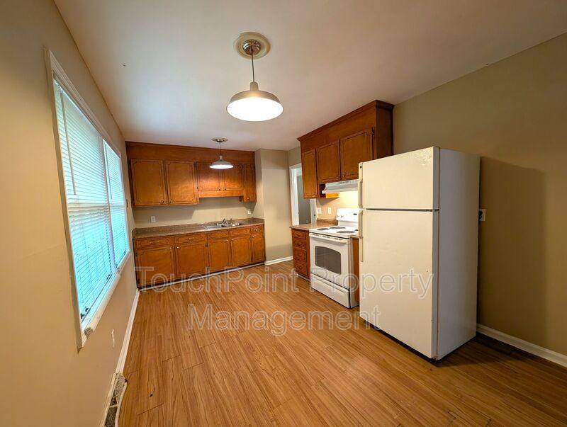 House for rent at 1000 Claremont Rd, Charlotte, NC 28214