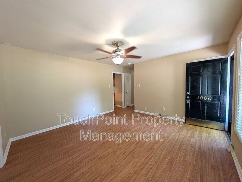 House for rent at 1000 Claremont Rd, Charlotte, NC 28214