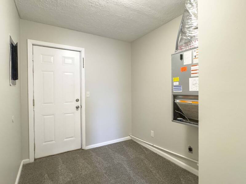 Apartment for rent at 404 -19 Thompsonville Lane, Oak Grove, KY 42262