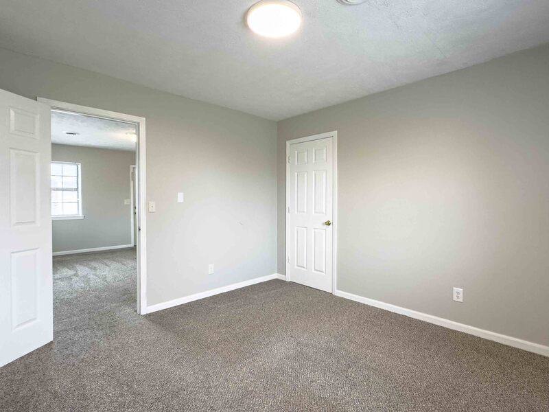 Apartment for rent at 404 -19 Thompsonville Lane, Oak Grove, KY 42262