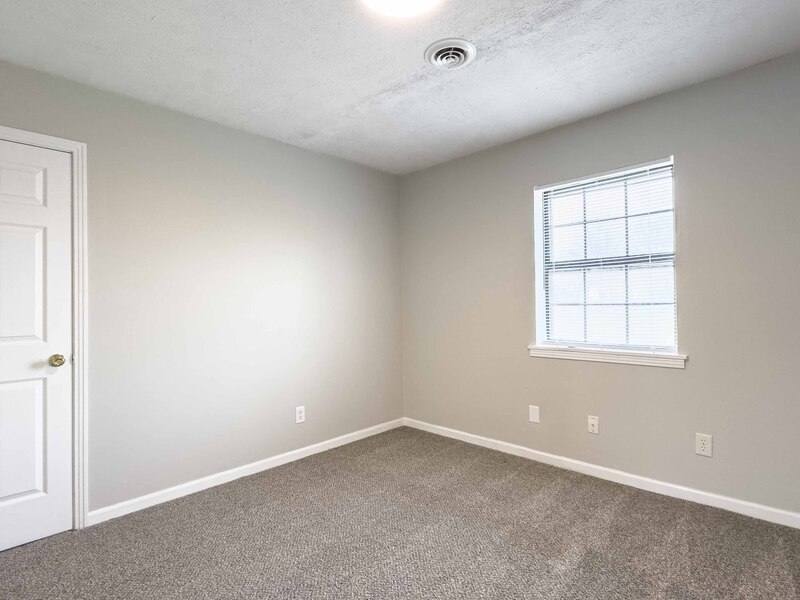 Apartment for rent at 404 -19 Thompsonville Lane, Oak Grove, KY 42262
