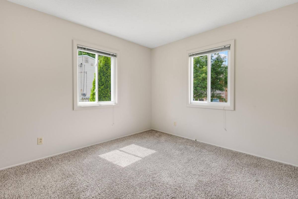 Apartment for rent at 2994-3008 Mogadore Rd, Akron, OH 44312