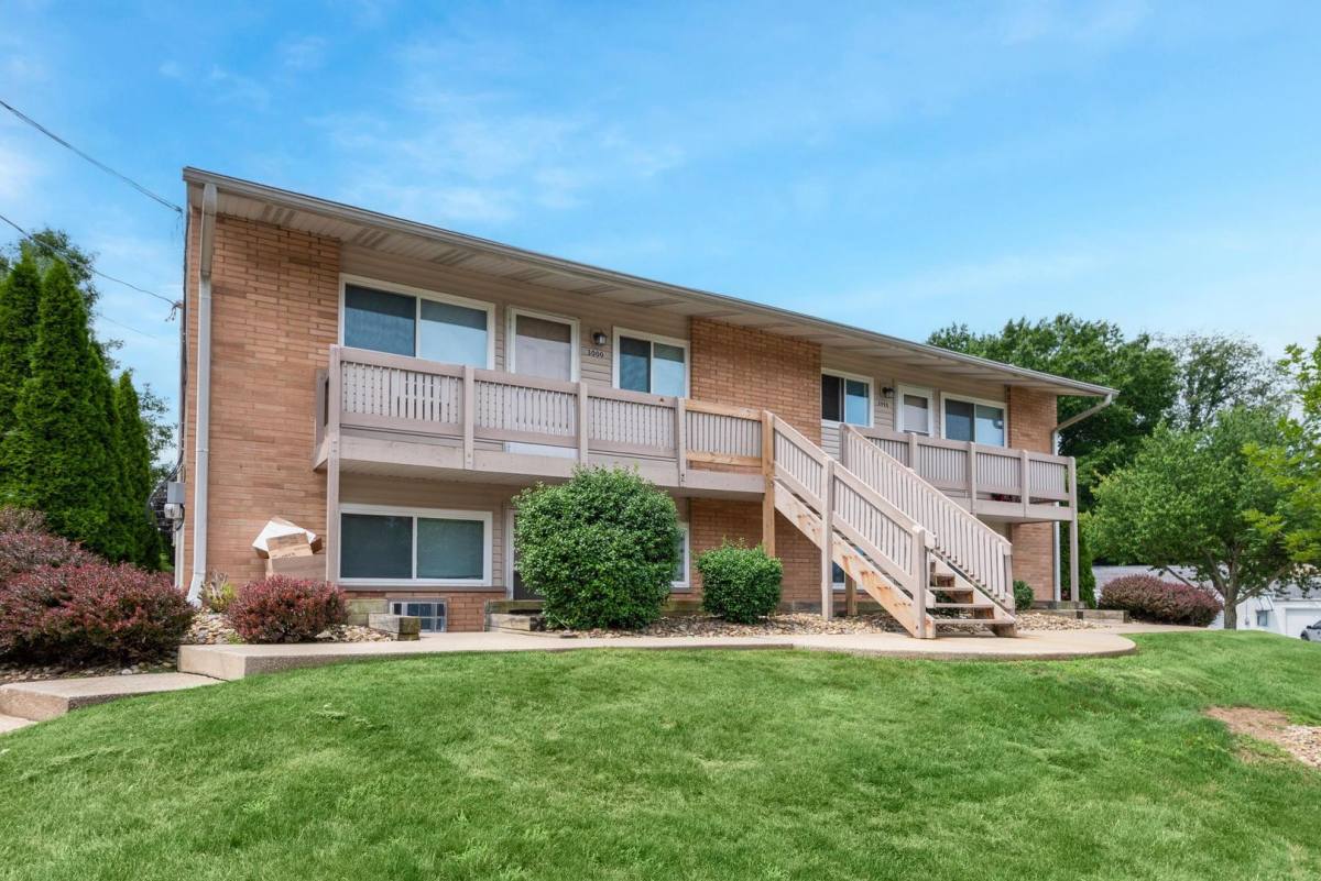Apartment for rent at 2994-3008 Mogadore Rd, Akron, OH 44312
