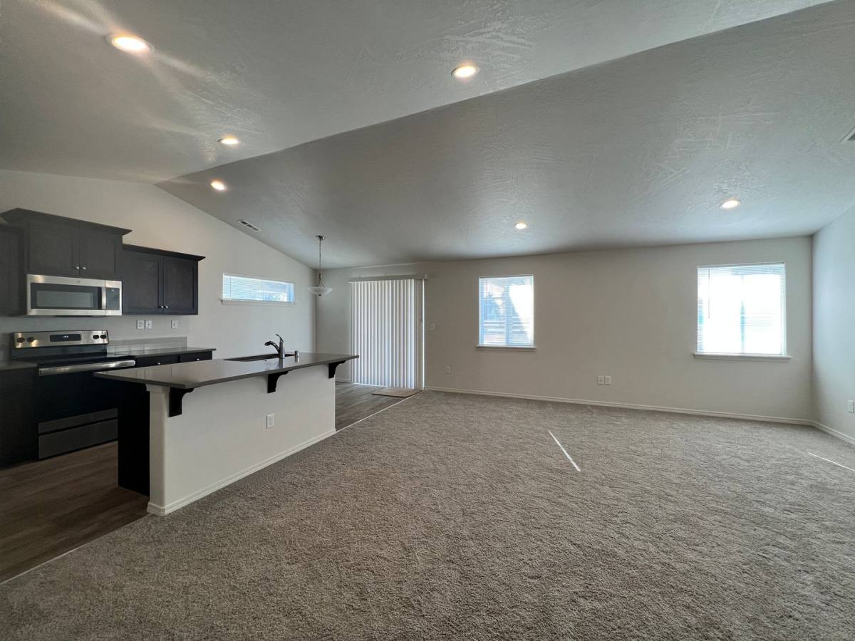 House for rent at 1023 W Aspen, Moses Lake, WA 98837