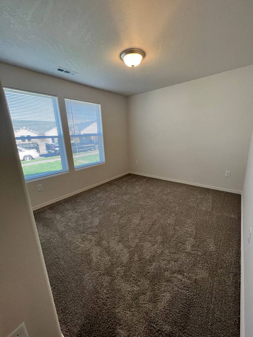 House for rent at 1023 W Aspen, Moses Lake, WA 98837