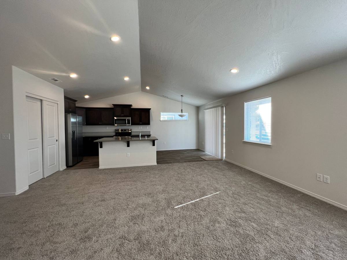 House for rent at 1023 W Aspen, Moses Lake, WA 98837