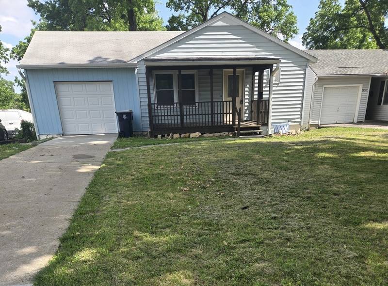 House for rent at 1830 E 78th St, Kansas City, MO 64132