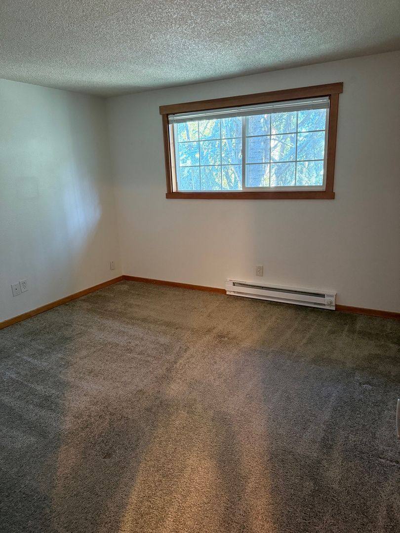 Apartment for rent at 7215 SE Powell Blvd, Portland, OR 97206