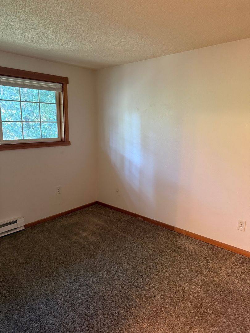 Apartment for rent at 7215 SE Powell Blvd, Portland, OR 97206