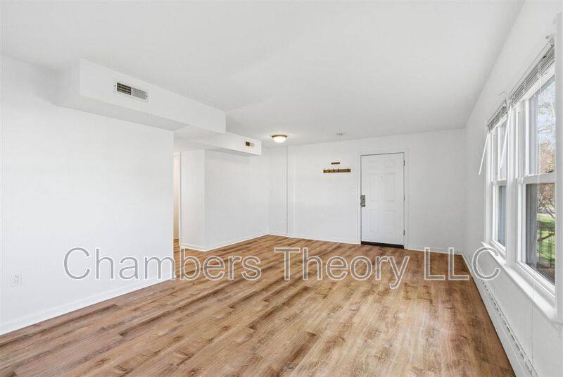 Apartment for rent at 130 S 29th St #2, Purcellville, VA 20132