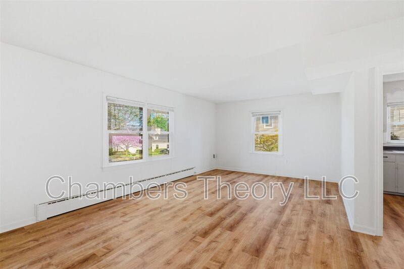 Apartment for rent at 130 S 29th St #2, Purcellville, VA 20132