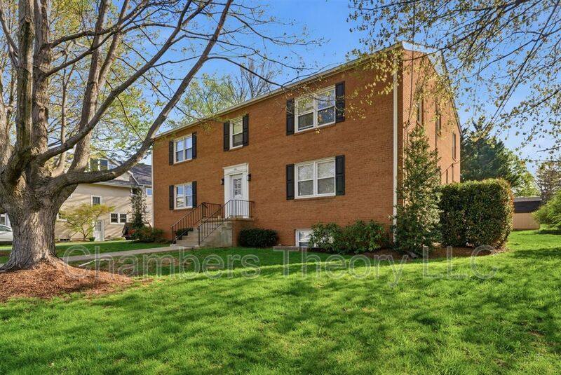 Apartment for rent at 130 S 29th St #2, Purcellville, VA 20132