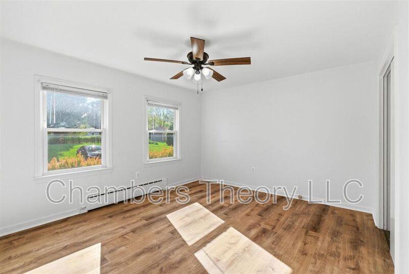Apartment for rent at 130 S 29th St #2, Purcellville, VA 20132