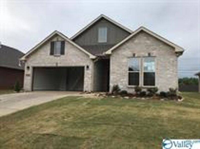 House for rent at 226 Pumprock Dr, Huntsville, AL 35806