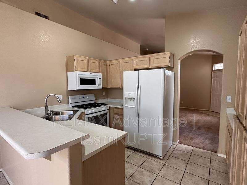 House for rent at 5323 Heatherbrook Circle, Las Vegas, NV 89120