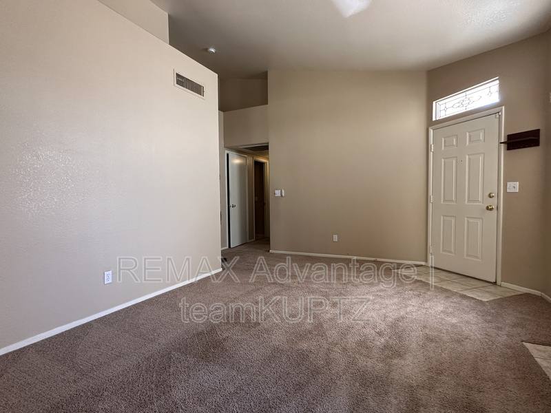 House for rent at 5323 Heatherbrook Circle, Las Vegas, NV 89120