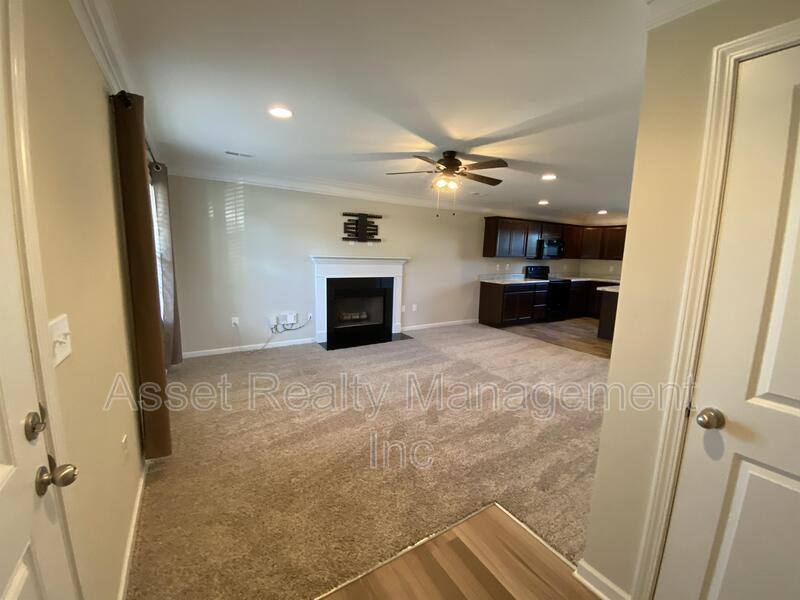 House for rent at 1116 Cloud View Dr, Powell, TN 37849