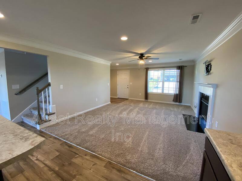 House for rent at 1116 Cloud View Dr, Powell, TN 37849