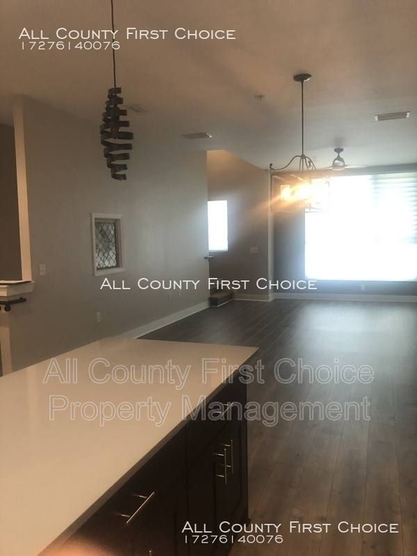 Townhouse for rent at 815 Arlington Ave N, Saint Petersburg, FL 33701