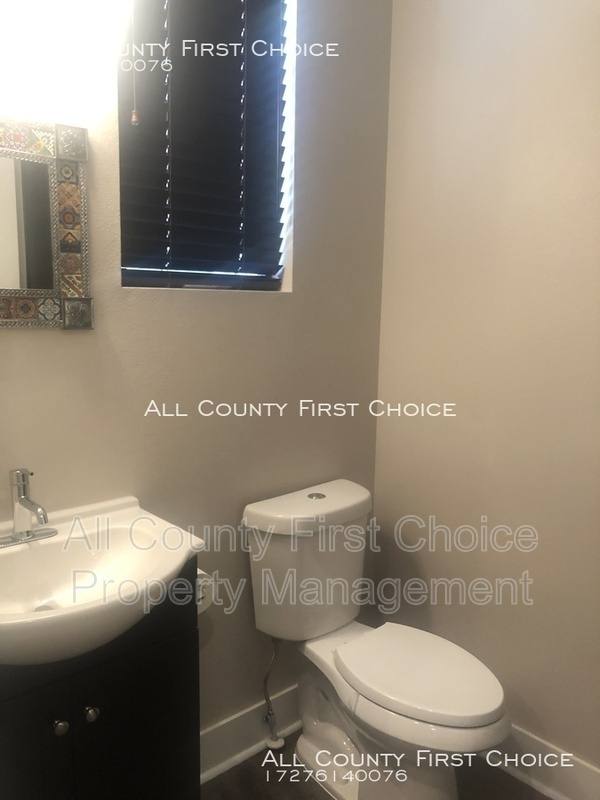 Townhouse for rent at 815 Arlington Ave N, Saint Petersburg, FL 33701