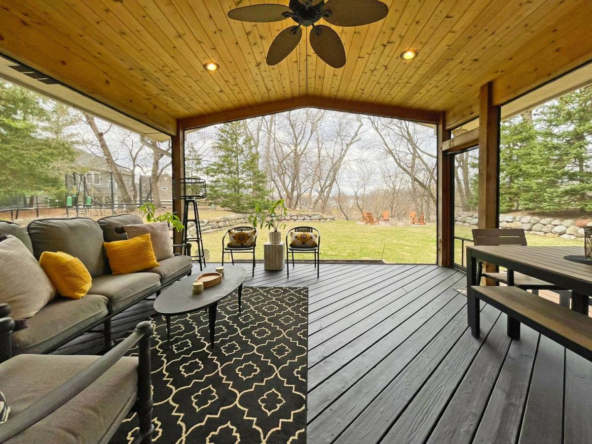 House for rent at 6560 Shadow Lane, Chanhassen, MN 55317