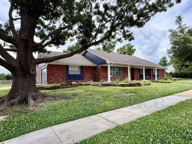 House for rent at 9022 E 30th St, Tulsa, OK 74129