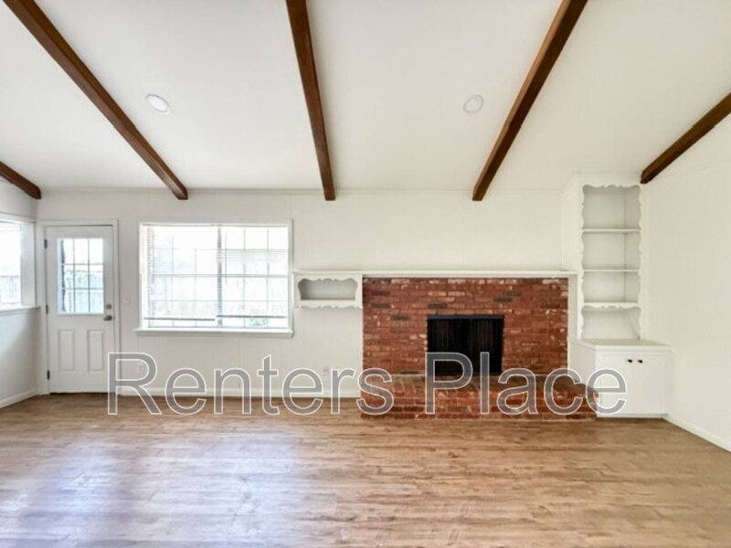 House for rent at 9022 E 30th St, Tulsa, OK 74129