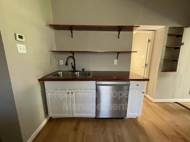 House for rent at 4831 Oldenburg Ave, Saint Louis, MO 63125