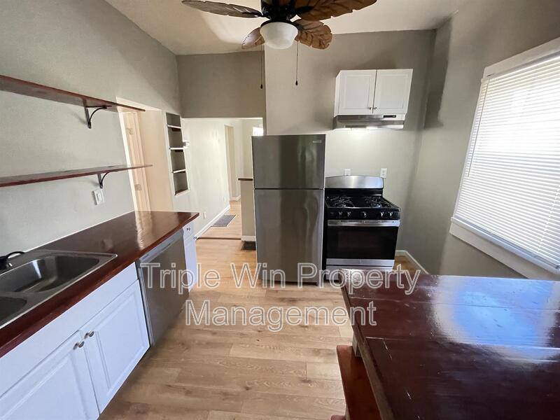 House for rent at 4831 Oldenburg Ave, Saint Louis, MO 63125