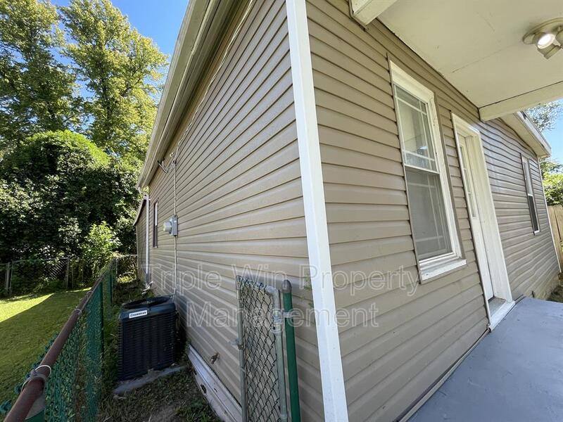 House for rent at 4831 Oldenburg Ave, Saint Louis, MO 63125