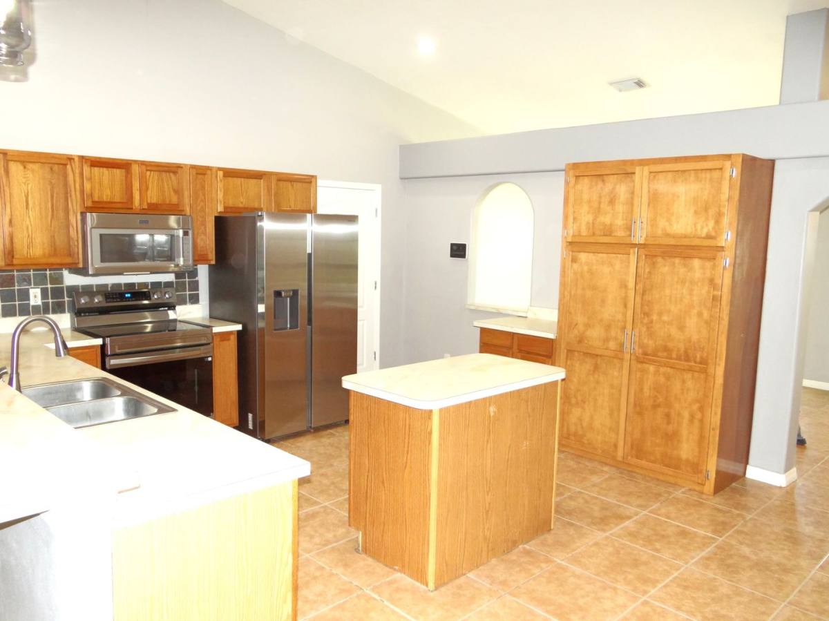 House for rent at 5422 Watson Rd, Riverview, FL 33578