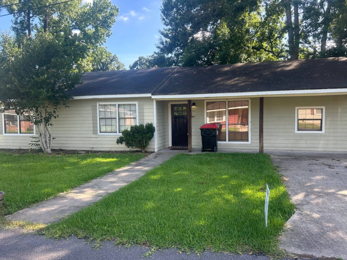 House for rent at 112 Redwood Dr, Lafayette, LA 70503
