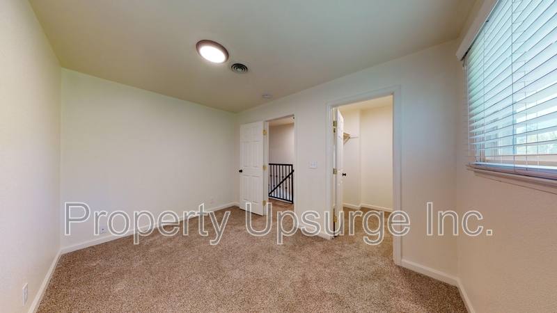 Townhouse for rent at 3220 C St #6, Redding, CA 96002