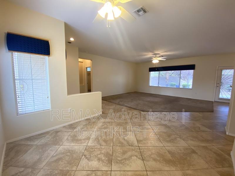 House for rent at 3022 Seaford Peak Dr, Henderson, NV 89052