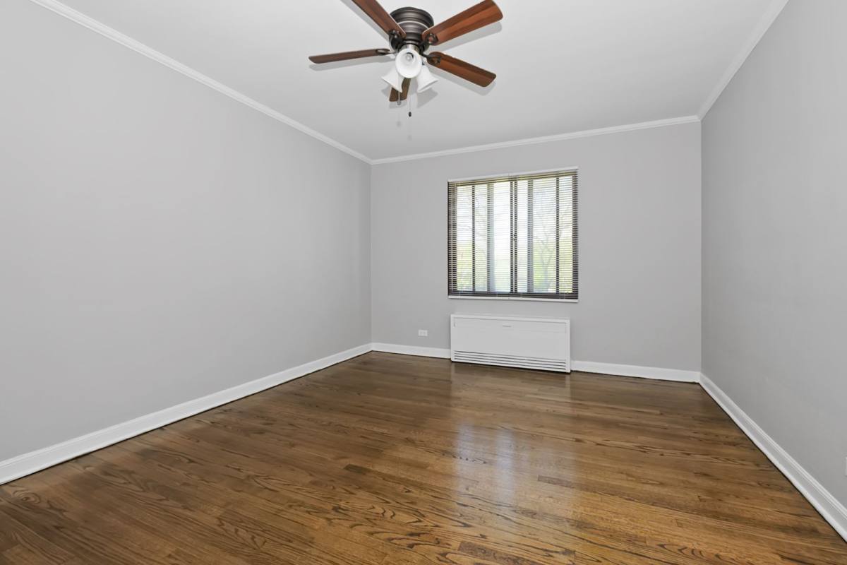 Apartment for rent at 10539-10555 S Hale Ave, Chicago, IL 60643