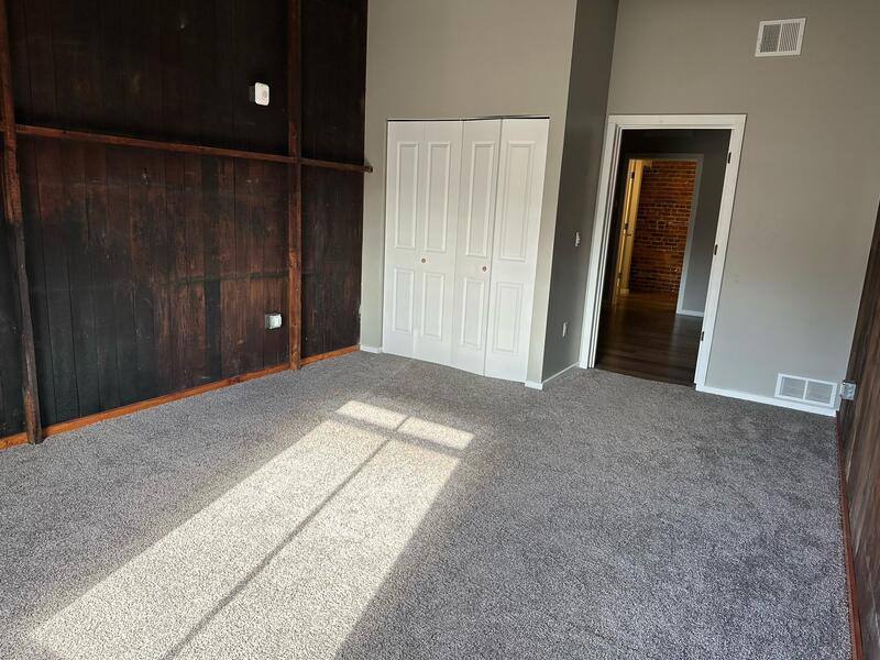 Apartment for rent at 116 N 5th St #208, Burlington, IA 52601