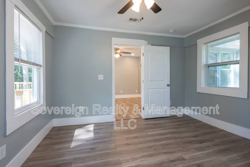 House for rent at 2227 Telhurst St SW, Atlanta, GA 30310