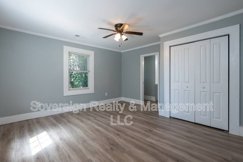 House for rent at 2227 Telhurst St SW, Atlanta, GA 30310