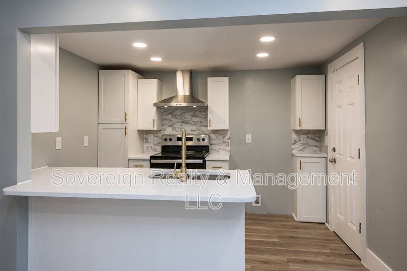 House for rent at 2227 Telhurst St SW, Atlanta, GA 30310
