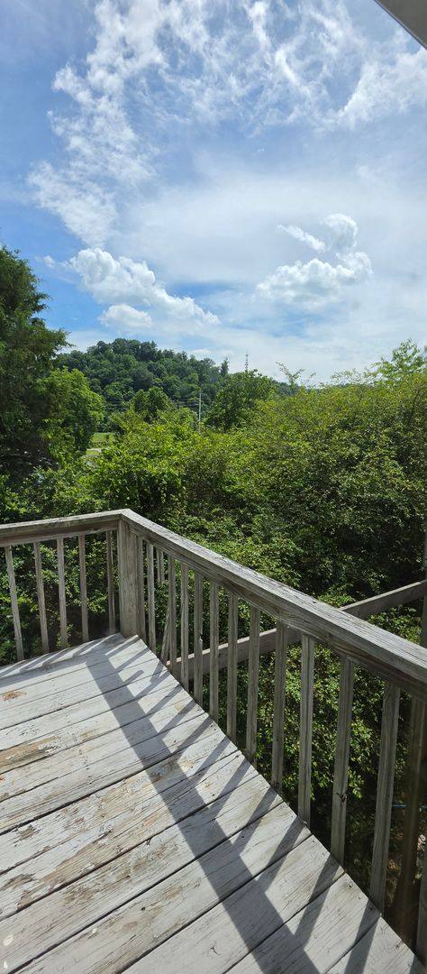 Apartment for rent at 263 Bethel Dr, Bristol, TN 37620