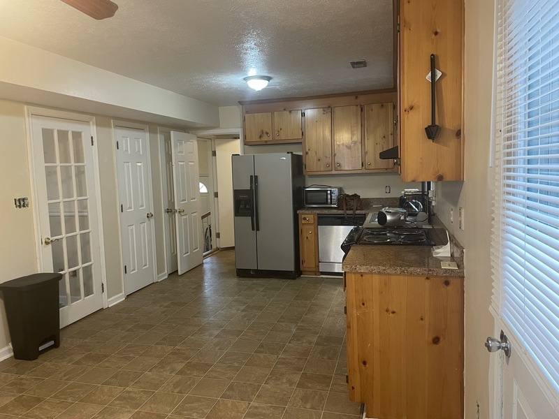 House for rent at 128 Old Thompson Ave, West Point, VA 23181
