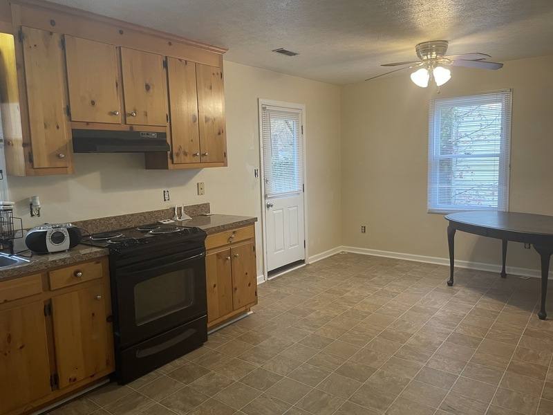 House for rent at 128 Old Thompson Ave, West Point, VA 23181