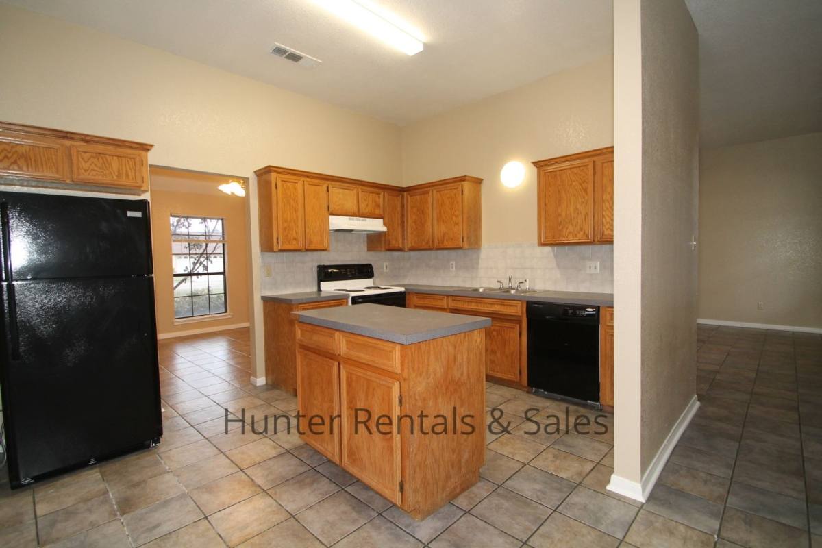 House for rent at 1012 Windy Hill Rd, Harker Heights, TX 76548