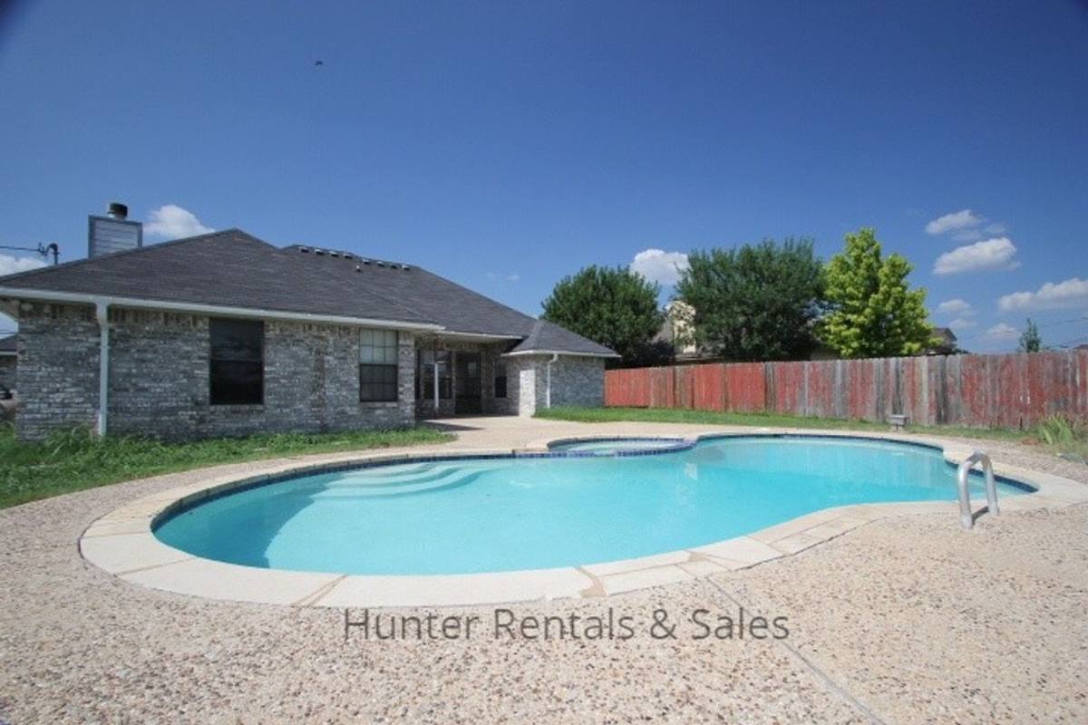 House for rent at 1012 Windy Hill Rd, Harker Heights, TX 76548