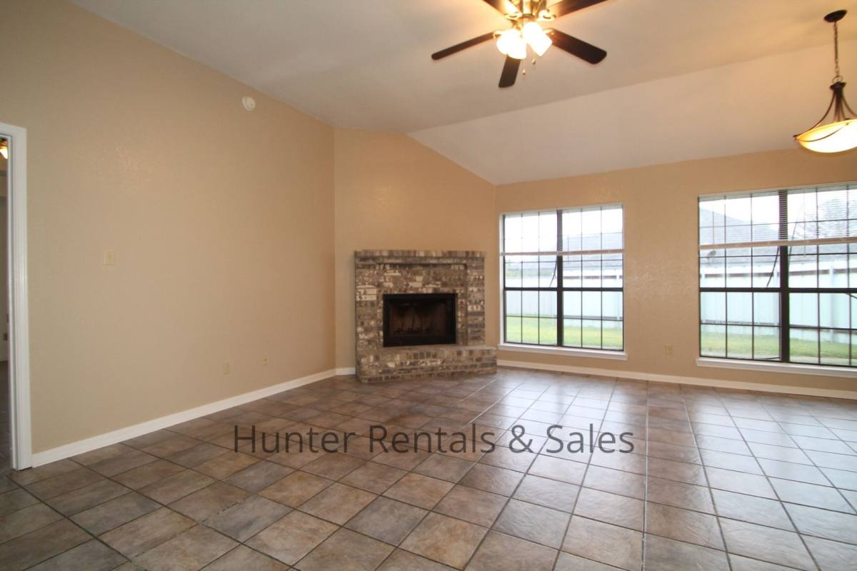 House for rent at 1012 Windy Hill Rd, Harker Heights, TX 76548