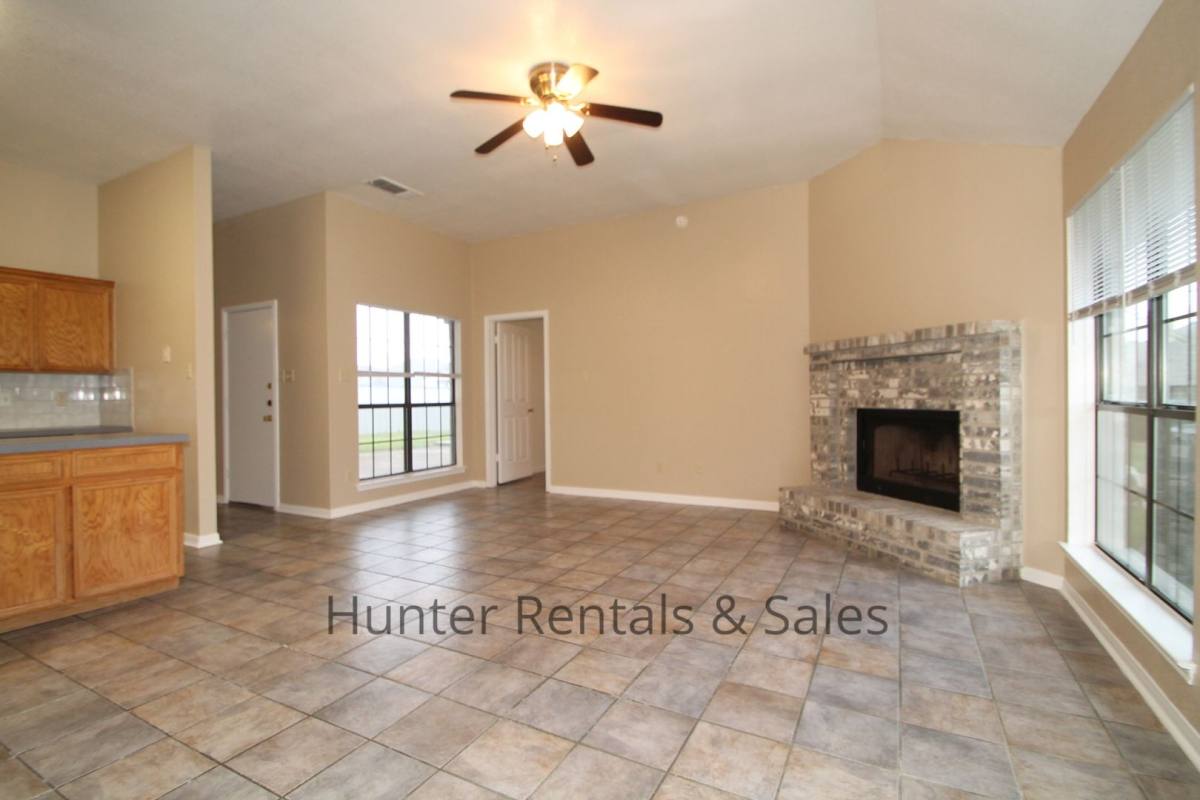 House for rent at 1012 Windy Hill Rd, Harker Heights, TX 76548