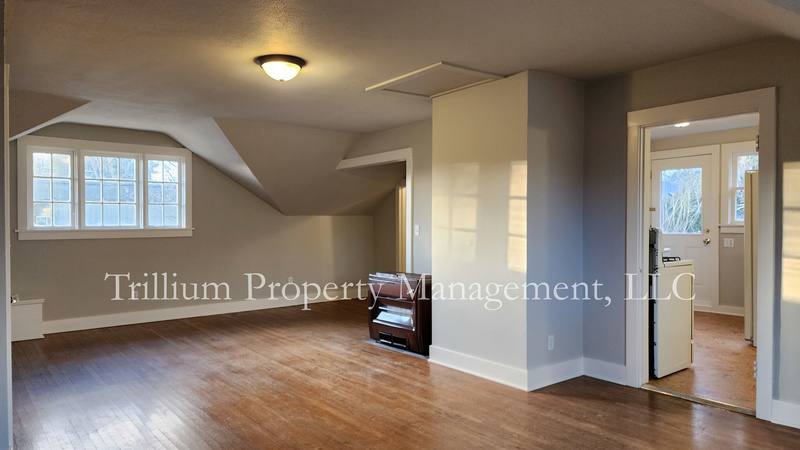Apartment for rent at 3105 SE Main St #2, Portland, OR 97214